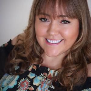 Meet your Posher, Deenie